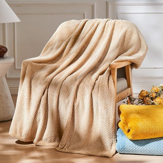 NEWCOSPLAY Super Soft Twin Blanket Brown Premium Silky Flannel Fleece Leaves Pattern Lightweight Bed Blanket All Season Use (Brown, Twin(60"x80"))
