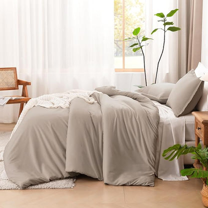 Litanika Light Coffee Comforter Set Queen Size, 3 Pieces Lightweight Solid Bedding Comforter Set, All Season Fluffy Bed Set (90x90In Comforter & 2 Pillowcases)