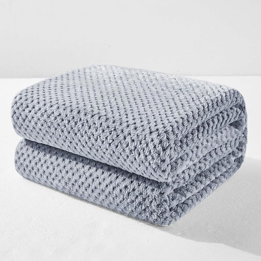 Exclusivo Mezcla Fleece Bed Blanket King Size, Super Soft and Warm Blankets for Couch, Sofa and Bed Waffle Textured, Cozy, Fuzzy and Lightweight (Mixed Navy Blue, 90x104 Inches)