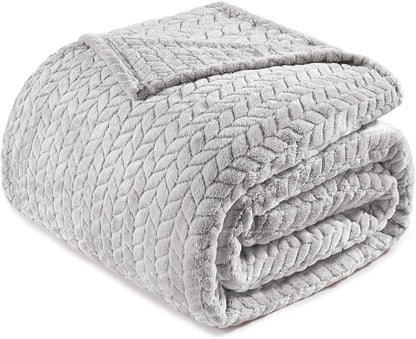 Exclusivo Mezcla Light Grey Fleece Queen Size Blanket for Bed, 90x90 Inches Soft Cozy 3D Decorative Jacquard Flannel Blankets, Lightweight Fuzzy Plush Warm Blankets for All Seasons