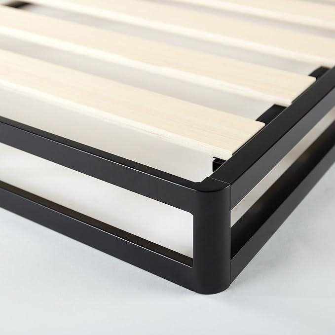 ZINUS Metal Box Spring with Wood Slats, 4 Inch Mattress Foundation, Sturdy Steel Structure, Easy Assembly, Full