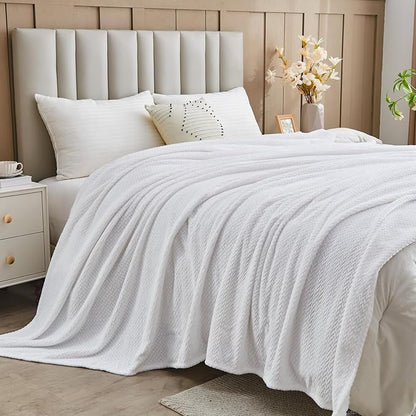 NEWCOSPLAY Super Soft Queen Blanket White Premium Silky Flannel Fleece Leaves Pattern Lightweight Bed Blanket All Season Use (White, Queen(90"x90"))