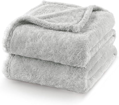 Exclusivo Mezcla Plush Fuzzy Fleece Bed Blanket King Size, Super Soft, Fluffy and Warm Blankets, Suitable for All Seasons (Light Grey, 90x104 Inches)