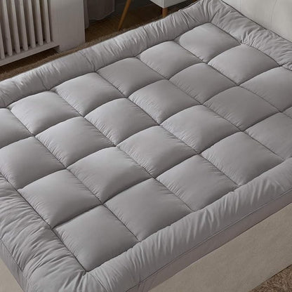 Plush Extra Thick Twin XL Mattress Topper, Soft & Cooling Pillow Top Bed Topper for Back Pain with 300TC Cotton Cover, Overfilled Mattress Pad Cover for Back Pain, Fit to 6”-22” Mattress.