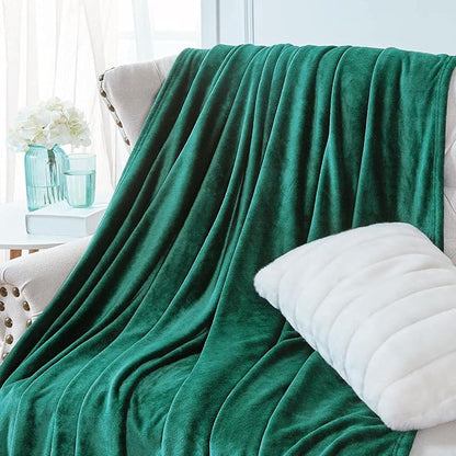 Walensee Fleece Blanket Plush Throw Fuzzy Lightweight (Queen Size 90x90 Emerald Green) Super Soft Microfiber Flannel Blankets for Couch, Bed, Sofa Ultra Luxurious Warm and Cozy for All Seasons