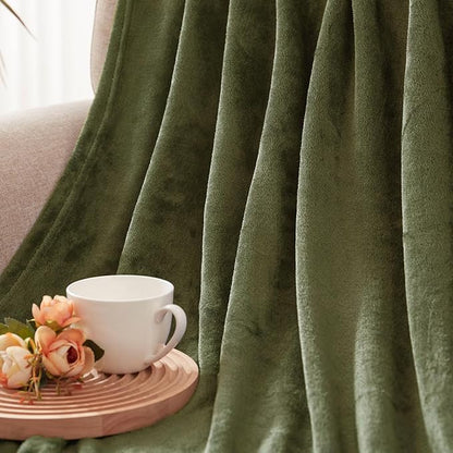 Exclusivo Mezcla Extra Large Fleece Throw Blanket for Couch, Sofa, 300GSM Super Soft and Warm Blankets, Olive Green Throw All Season Use, Cozy, Plush, Lightweight, 50x70 Inches