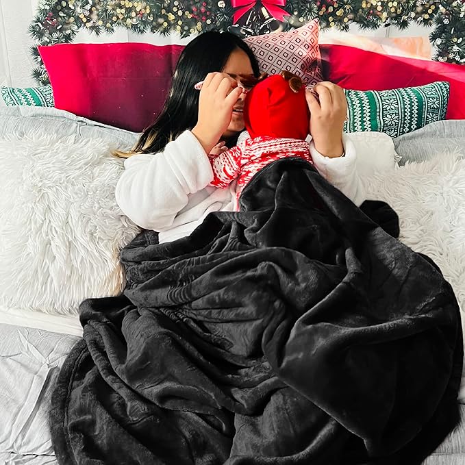 Bedsure GentleSoft Fleece Blankets Queen Size Black - Bed Blanket Soft Lightweight Plush Fuzzy Cozy Luxury Microfiber, 90x90 inches