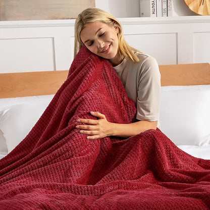 Exclusivo Mezcla Fleece Bed Blanket Queen Size, Super Soft and Warm Blankets for Couch, Sofa and Bed Waffle Textured, Cozy, Fuzzy and Lightweight (Deep Red, 90x90 Inches)