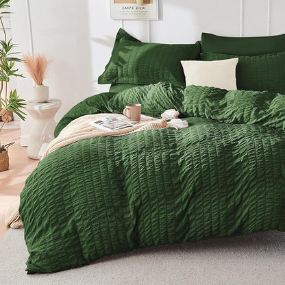 HYMOKEGE Dark Green California King Comforter Set Seersucker 7 Pieces, All Season Luxury Bed in a Bag Queen for Bedroom, Bedding Set with Comforter, Sheets, Pillowcases & Shams