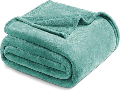 Exclusivo Mezcla Fleece Blanket Twin Size for Bed, Super Soft and Warm, All Season Use, Cozy, Plush, Lightweight, 60x80 Inches Celadon