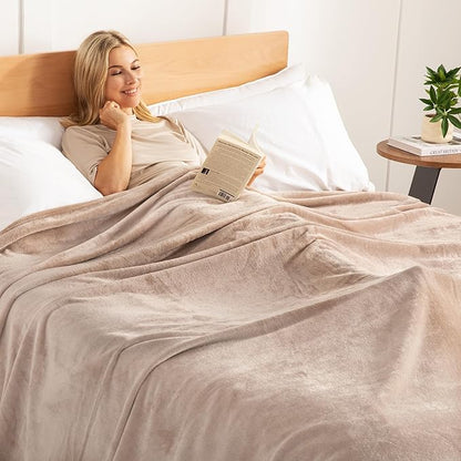 Exclusivo Mezcla Fleece Blanket King Size for Bed, Super Soft and Warm, All Season Use, Cozy, Plush, Lightweight, 90x104 Inches, Camel