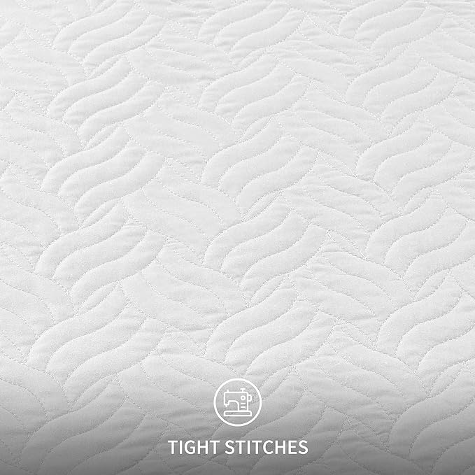 Love's cabin Quilts for Queen Bed White Bedspreads - Soft Bed Summer Lightweight Bedspread Comforter - Modern Style Wave Pattern Coverlet for All Season - 3 Pieces (1 Quilt, 2 Pillow Shams)