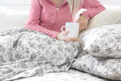 Laura Ashley - Flannel Sheets King Size, Anti-Pilling & Wrinkle Resistant Cotton, Touchably Soft for All-Season Comfort - Bed Sheets with Matching Pillowcases & Fitted Sheet (Faye Toile Black)