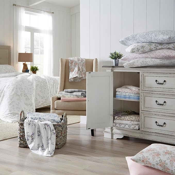 Laura Ashley - Flannel Sheets Full Size, Anti-Pilling & Wrinkle Resistant Cotton, Touchably Soft for All-Season Comfort - Bed Sheets with Matching Pillowcases & Fitted Sheet (Faye Toile Black)