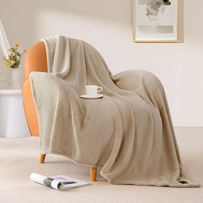 BEAUTEX Fleece Blanket King Size Super Soft Flannel Throw Blanket Lightweight Fuzzy Plush Blanket for Couch Sofa or Bed All Seasons (Ivory, 108" x 90")