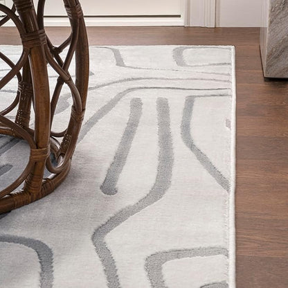 JONATHAN Y Graphic Lines High-Low Indoor Area Rug 4X6 White/Light Gray, Alcina Modern Scandinavian for Living Room, Bedroom, Kitchen, Easy-Cleaning, High Traffic, Pet-Friendly, Non-Shedding SND102C-4