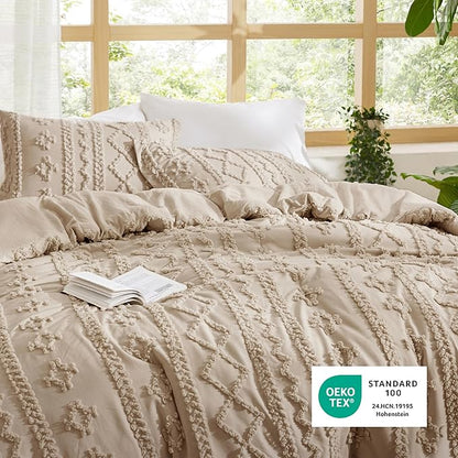 Bedsure Tufted Boho Comforter Set King Size - Khaki Boho Bed Set, GentleSoft™ 3 Pieces Farmhouse Shabby Chic Embroidery Bedding, Gifts for Woman, Soft Jacquard King Comforter for All Seasons