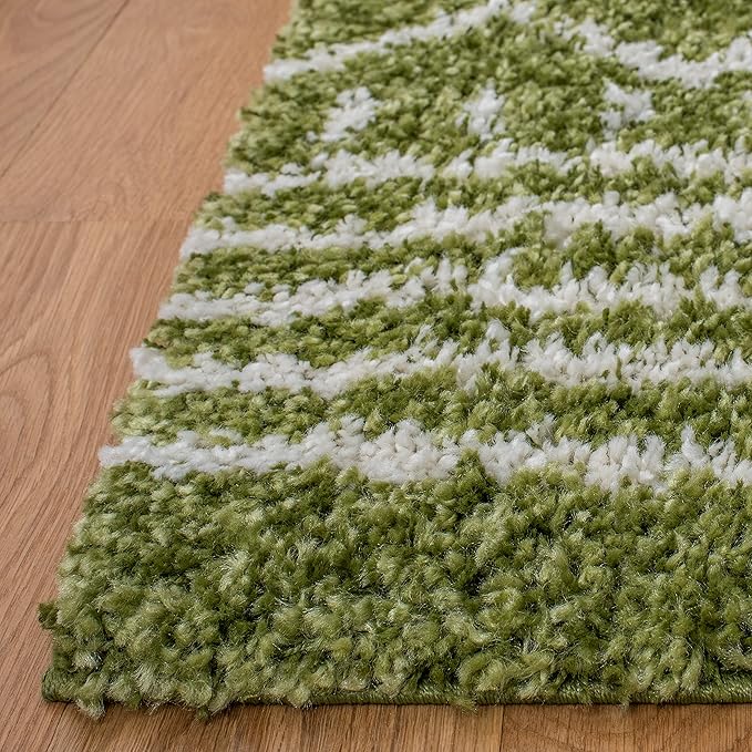 SAFAVIEH Arizona Shag Collection Area Rug - 6'7" Square, Green & Ivory, Moroccan Design, Non-Shedding & Easy Care, 1.6-inch Thick Ideal for High Traffic Areas in Living Room, Bedroom (ASG741X)