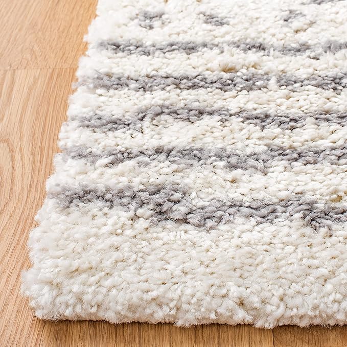 SAFAVIEH Arizona Shag Collection Accent Rug - 3'2" x 5', Ivory & Grey, Moroccan Design, Non-Shedding & Easy Care, 1.6-inch Thick Ideal for High Traffic Areas in Foyer, Living Room, Bedroom (ASG741F)