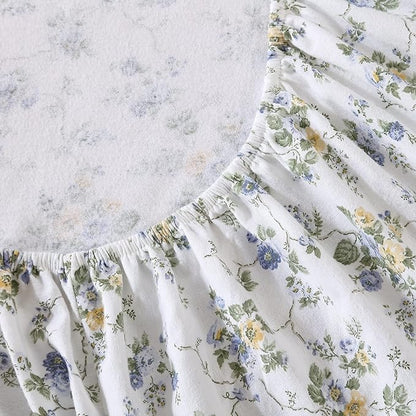 Laura Ashley - Flannel Sheets Full Size, Anti-Pilling & Wrinkle Resistant Cotton, Touchably Soft for All-Season Comfort - Bed Sheets with Matching Pillowcases & Fitted Sheet (Le Fleur Cottage Blue)