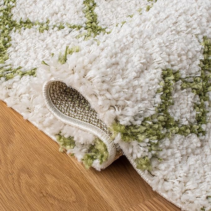 SAFAVIEH Arizona Shag Collection Accent Rug - 4' x 6', Ivory & Green, Moroccan Design, Non-Shedding & Easy Care, 1.6-inch Thick Ideal for High Traffic Areas in Entryway, Living Room, Bedroom (ASG741Y)