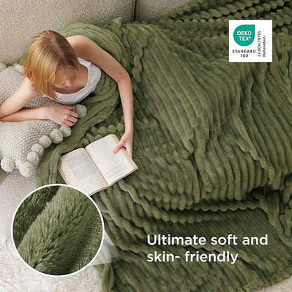 Bedsure GentleSoft Cypress Full Blanket for Couch - Cozy Soft Blankets for Women, Cute Small Fleece Throws for Girls, Birthday Gifts for Women Decor Gifts, 84x90 Inches