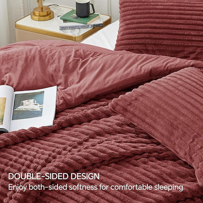 BEDELITE Fleece Queen Comforter Set -Super Soft & Warm Fluffy Burgundy Bedding, Luxury Fuzzy Heavy Bed Set for Winter with 2 Pillow Cases