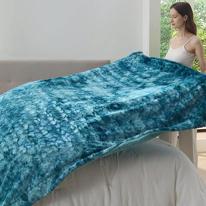 Bedsure GentleSoft Sherpa Fluffy Blanket King Size for Bed - Fleece Warm and Cozy for Women Gift, Plush & Fuzzy Faux Christmas Fur Blanket for Couch, Sofa Decor, Tie Dye Design, Teal, 108x90 Inches