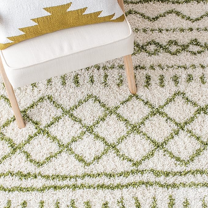 SAFAVIEH Arizona Shag Collection Runner Rug - 2'3" x 6', Ivory & Green, Moroccan Design, Non-Shedding & Easy Care, 1.6-inch Thick, Ideal for The Living Room, Bedroom, Dining Room (ASG741Y-26)