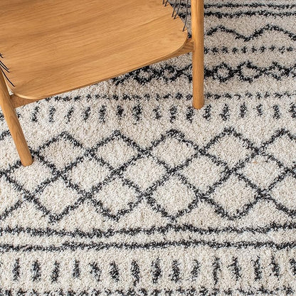 SAFAVIEH Arizona Shag Collection Area Rug - 9' x 12', Ivory & Black, Moroccan Design, Non-Shedding & Easy Care, 1.6-inch Thick Ideal for High Traffic Areas in Living Room, Bedroom (ASG741Z)